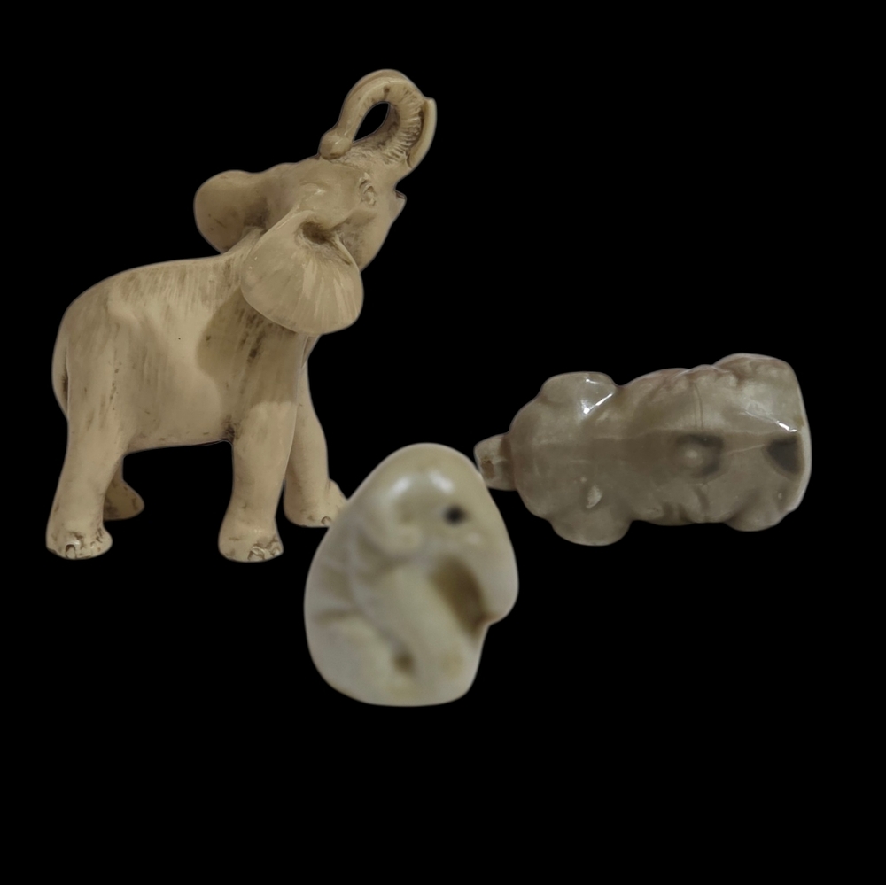Three Miniature Vintage Elephants One Made In Italy Two Made In England